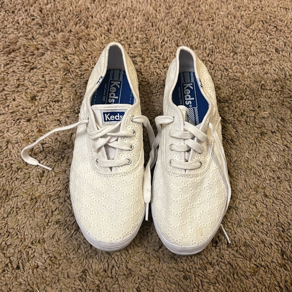 Keds white design shoes
